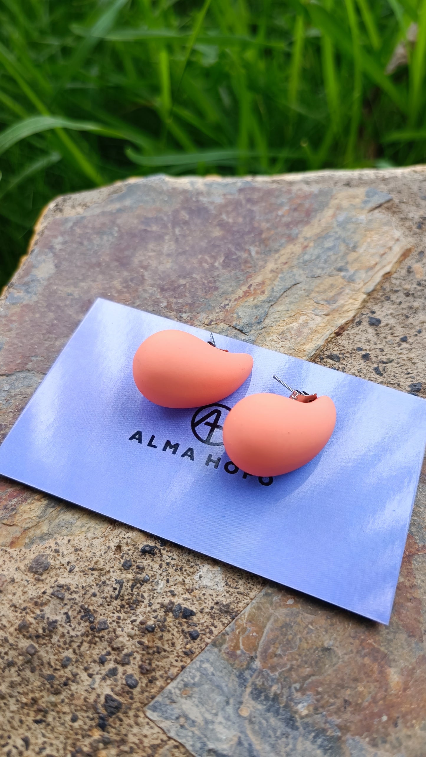 Pendientes de gota en colores