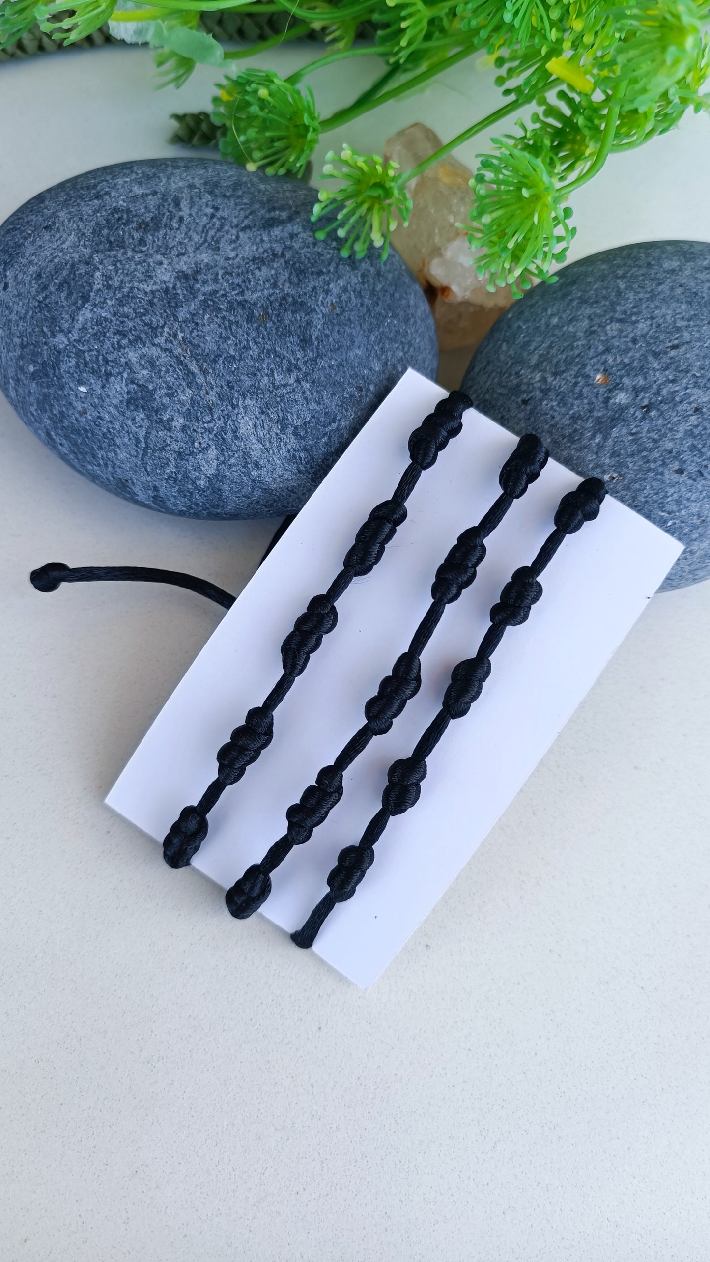 Pulsera Negra 7 Nudos